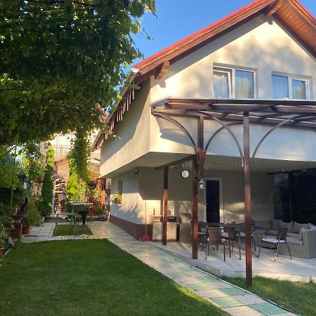 Casa Lucky 호텔 Rîşnov 외부 사진
